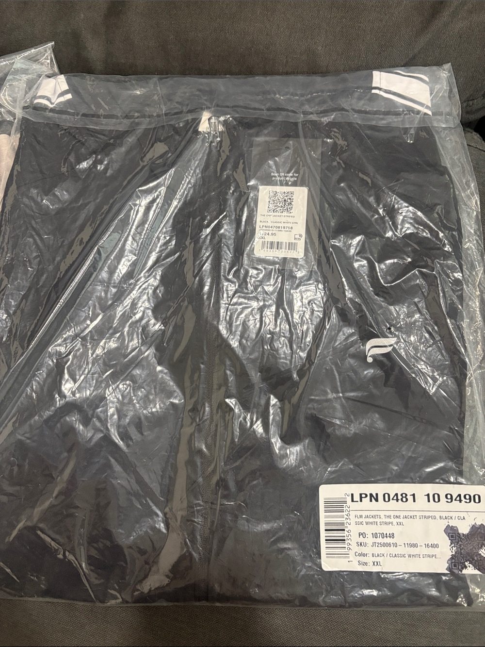 Fabletics The One Jacket - Picture 5 of 6